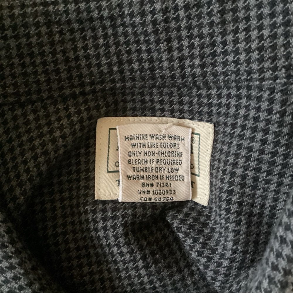 L.L. Bean Men’s Dark Checked Button Down Long Sleeve Flannel Shirt. Size XXL - Picture 6 of 6